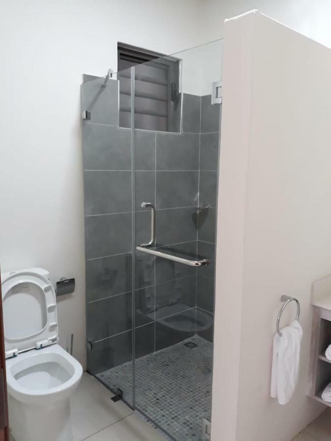 2 Bedroom Flat 15 Mins Walk From Flic En Flac Beach Zewnętrze zdjęcie