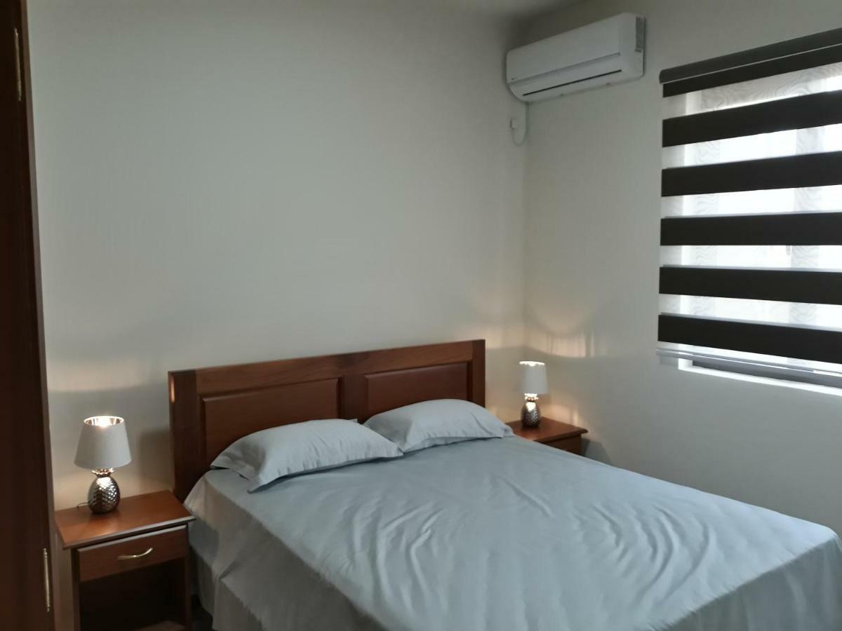 2 Bedroom Flat 15 Mins Walk From Flic En Flac Beach Zewnętrze zdjęcie